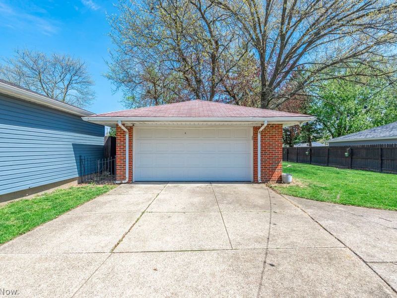 6559 W 130th Street, Parma Heights, OH 44130 Photo 24