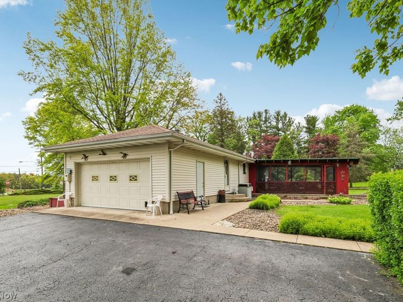 2726 Stillwagon Road, Niles, OH 44446 Photo 2