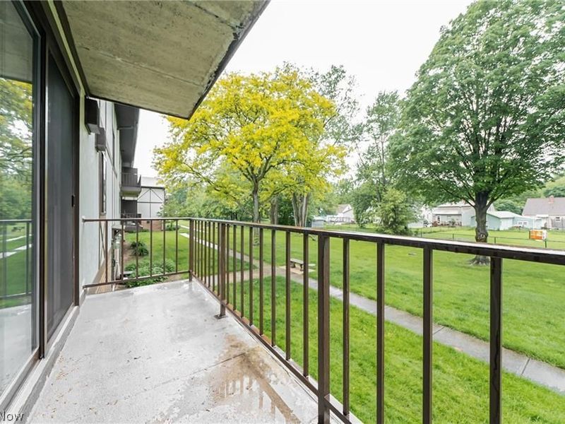 4948 Grace Road, Unit 127, North Olmsted, OH 44070 Photo 14