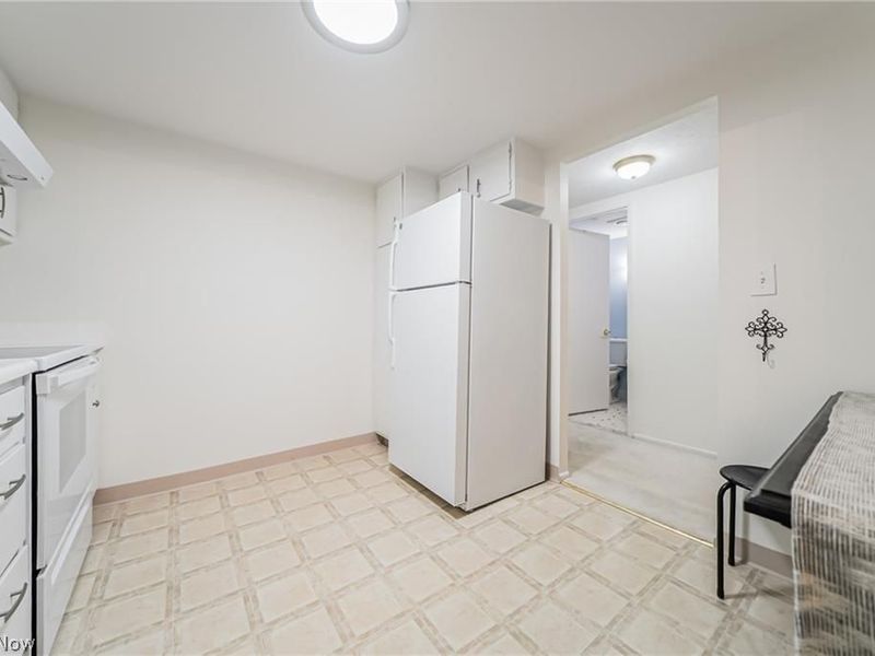 4948 Grace Road, Unit 127, North Olmsted, OH 44070 Photo 5