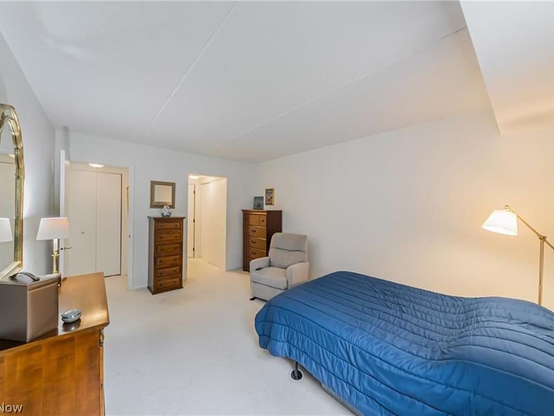 4948 Grace Road, Unit 127, North Olmsted, OH 44070 Photo 9