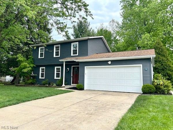 14777 Wilmington Drive , Strongsville, OH 44136