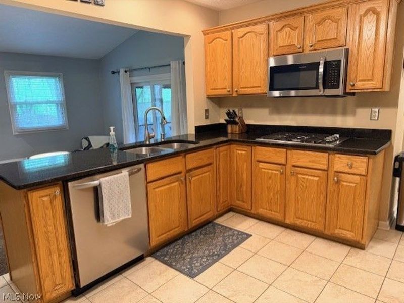 14777 Wilmington Drive, Strongsville, OH 44136 Photo 11