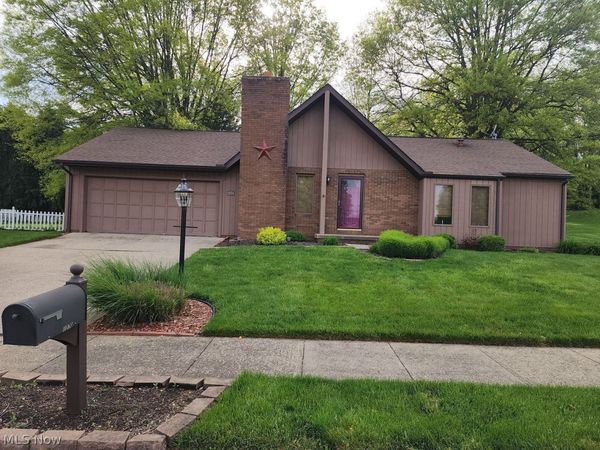 New Philadelphia, OH 44663