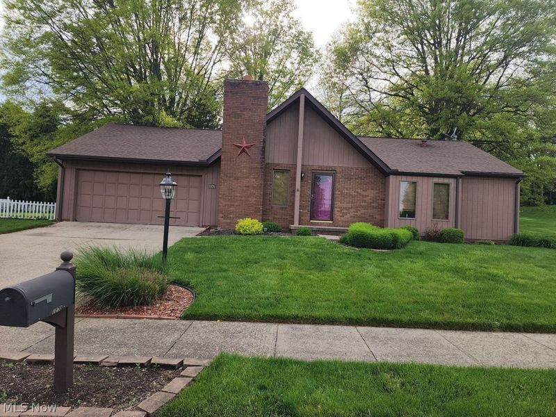 1070 5th Street SW, New Philadelphia, OH 44663 Photo 2
