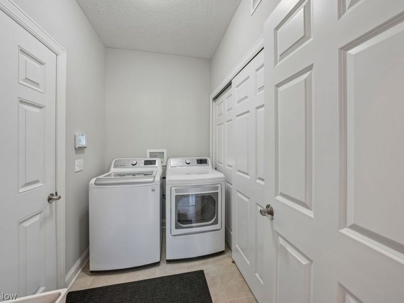 32729 Signature Parkway, Avon Lake, OH 44012 Photo 14