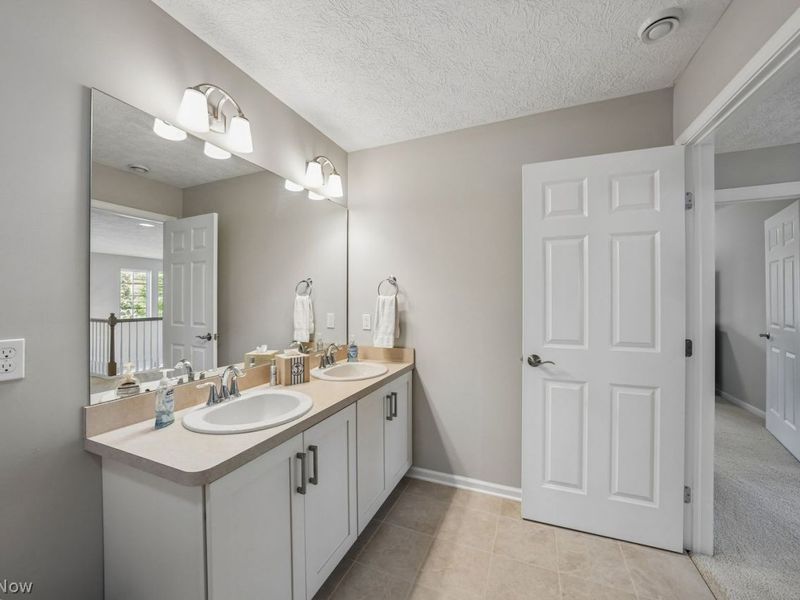 32729 Signature Parkway, Avon Lake, OH 44012 Photo 31