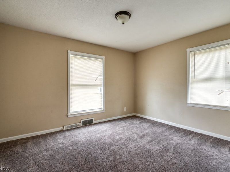 South Euclid, OH 44118 Photo 11