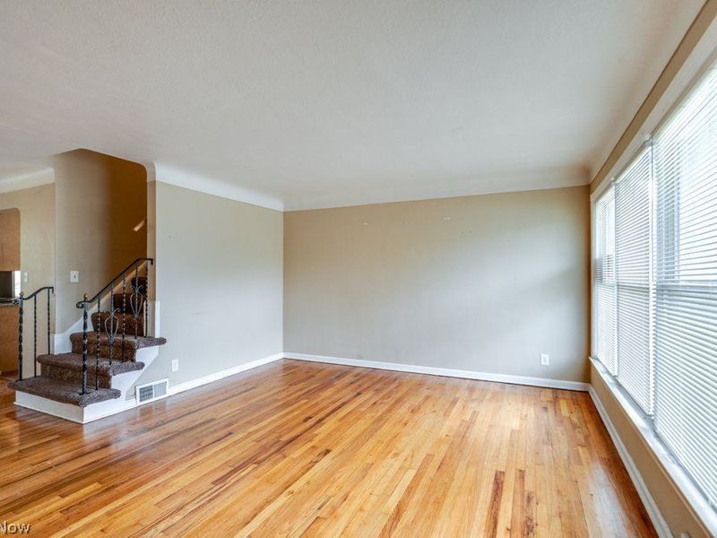 South Euclid, OH 44118 Photo 2