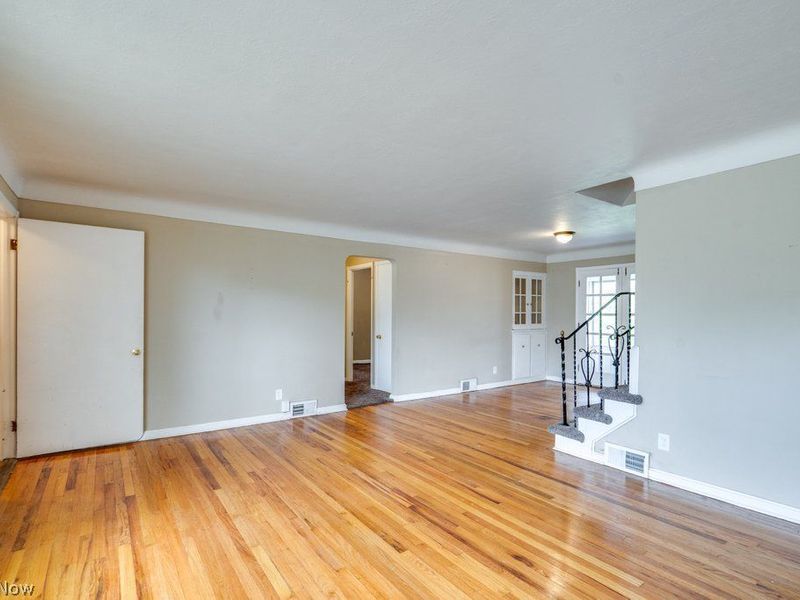 South Euclid, OH 44118 Photo 24