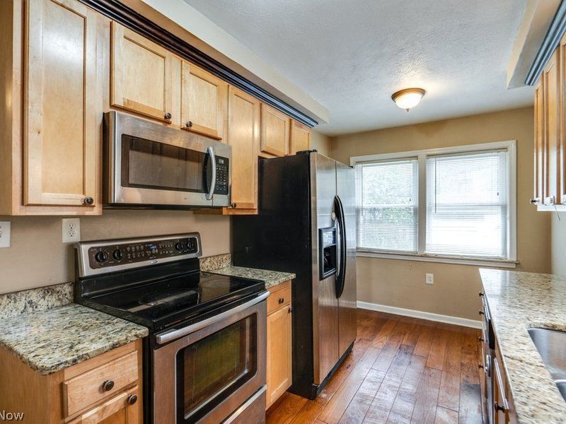 South Euclid, OH 44118 Photo 6