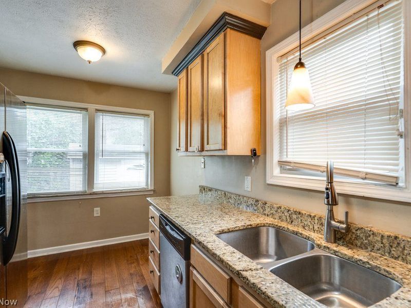South Euclid, OH 44118 Photo 7