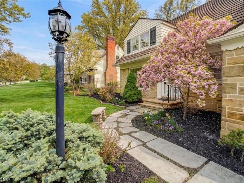 1420 Westover Road, Cleveland Heights, OH 44118 Photo 2