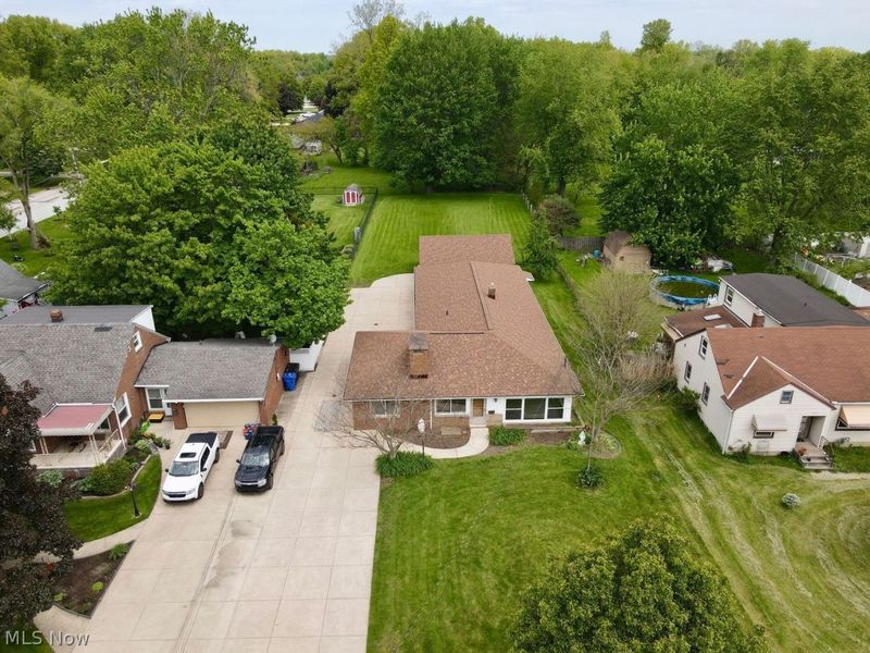 17900 Holland Road, Brook Park, OH 44142 Photo 2