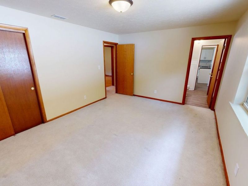 17900 Holland Road, Brook Park, OH 44142 Photo 20