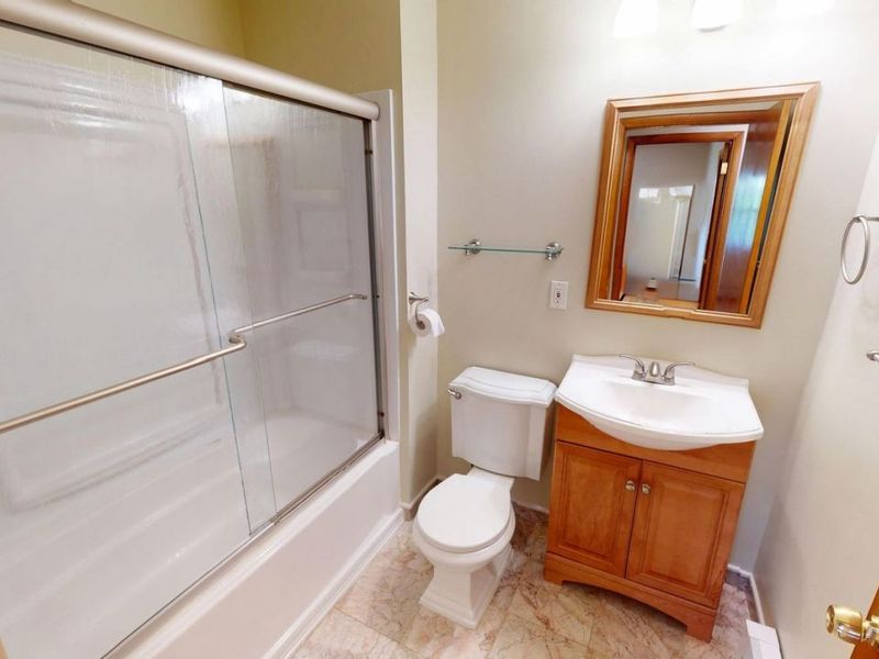 17900 Holland Road, Brook Park, OH 44142 Photo 25