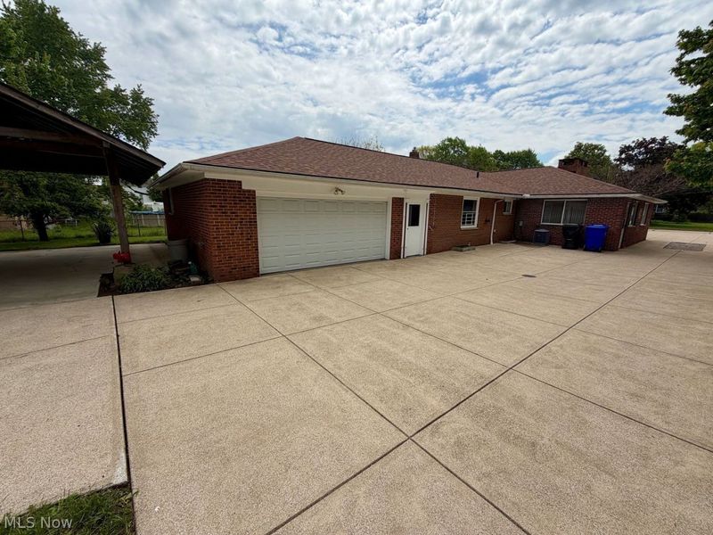 17900 Holland Road, Brook Park, OH 44142 Photo 5