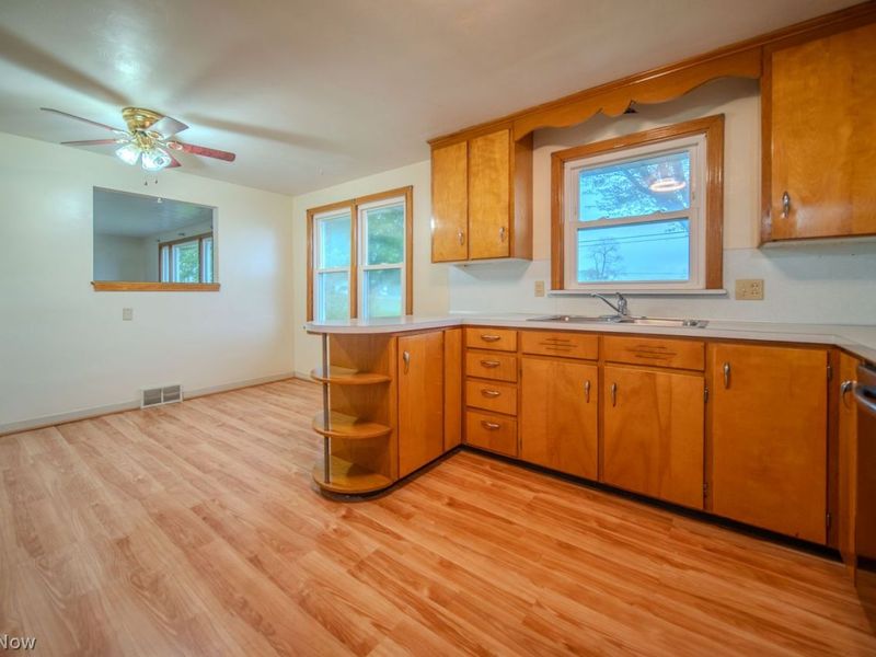 14067 Marlboro Avenue NE, Alliance, OH 44601 Photo 14