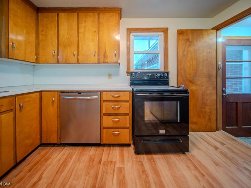 14067 Marlboro Avenue NE, Alliance, OH 44601 Photo 16