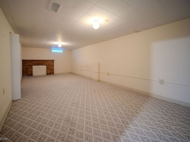14067 Marlboro Avenue NE, Alliance, OH 44601 Photo 22