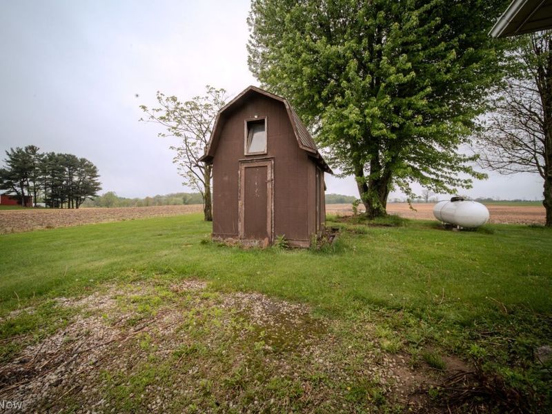 14067 Marlboro Avenue NE, Alliance, OH 44601 Photo 32