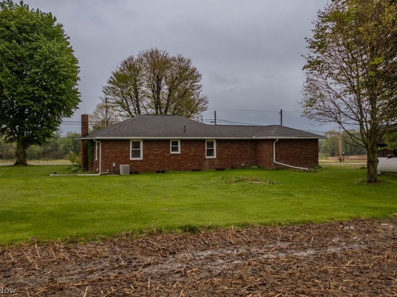 14067 Marlboro Avenue NE, Alliance, OH 44601 Photo 6