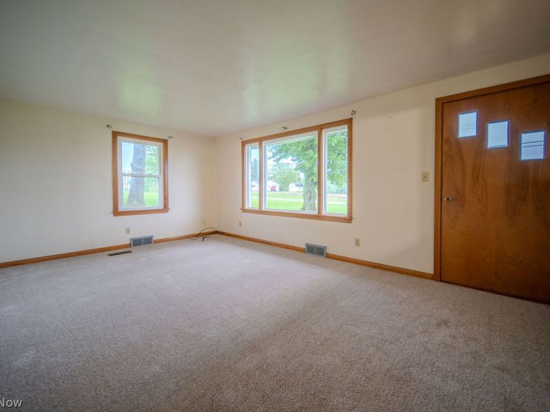 14067 Marlboro Avenue NE, Alliance, OH 44601 Photo 7