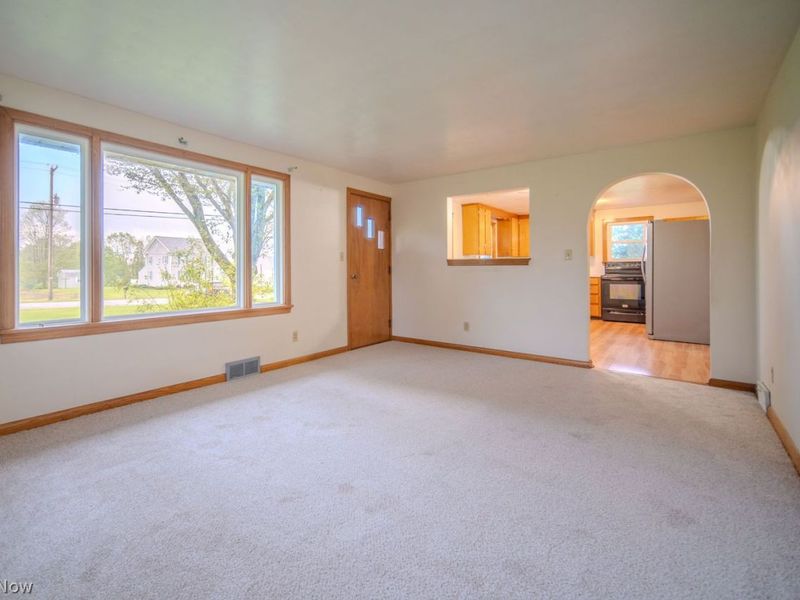 14067 Marlboro Avenue NE, Alliance, OH 44601 Photo 8