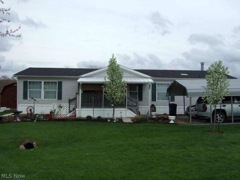 1274 N Park Drive, Brookfield, OH 44403 Photo 1