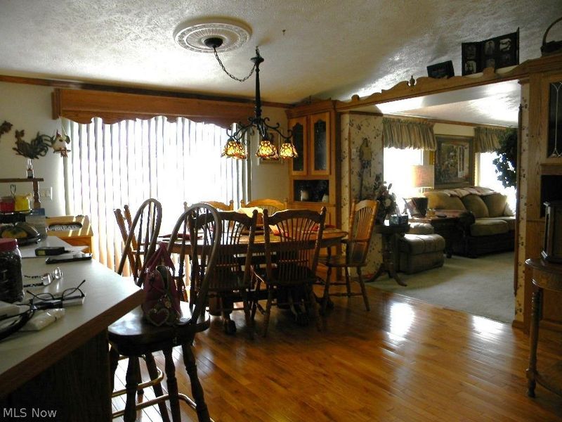 1274 N Park Drive, Brookfield, OH 44403 Photo 14