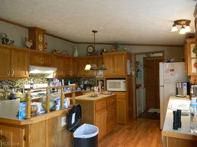 1274 N Park Drive, Brookfield, OH 44403 Photo 16
