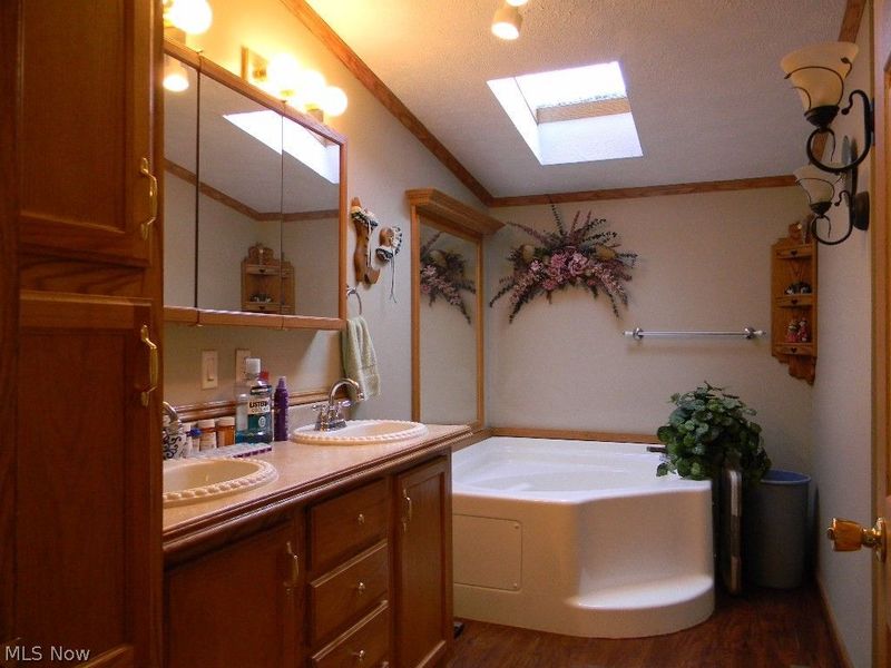 1274 N Park Drive, Brookfield, OH 44403 Photo 32