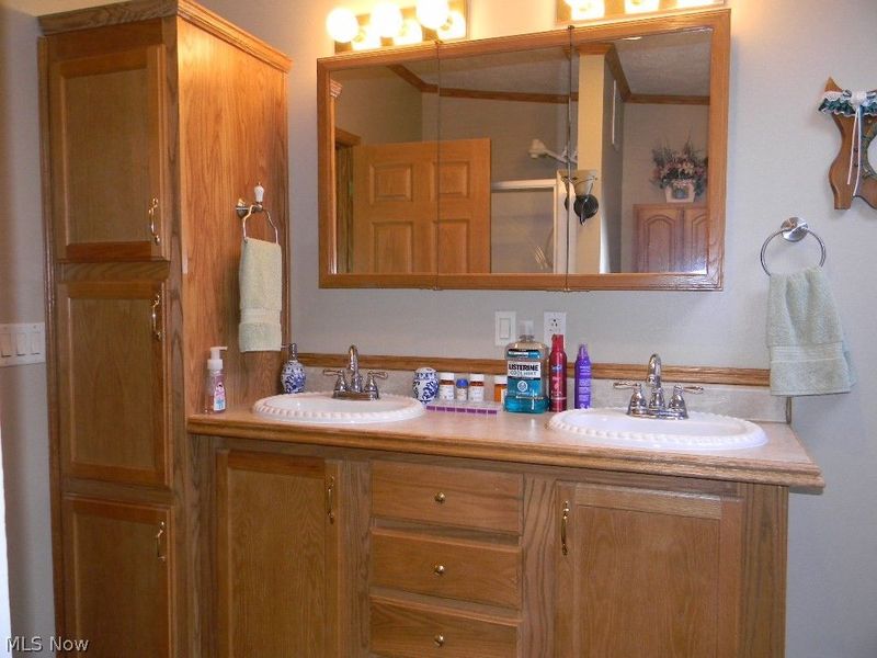 1274 N Park Drive, Brookfield, OH 44403 Photo 33