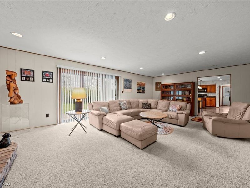 2417 Allen Boulevard, Beachwood, OH 44122 Photo 18