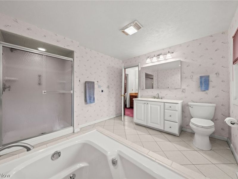2417 Allen Boulevard, Beachwood, OH 44122 Photo 24