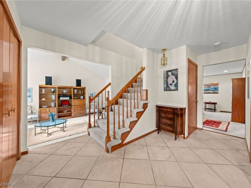 2417 Allen Boulevard, Beachwood, OH 44122 Photo 3