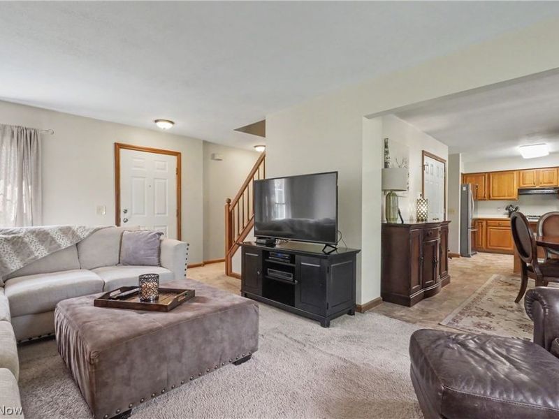 1031 Applegrove Street NW, North Canton, OH 44720 Photo 10