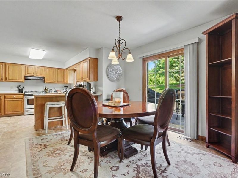 1031 Applegrove Street NW, North Canton, OH 44720 Photo 12