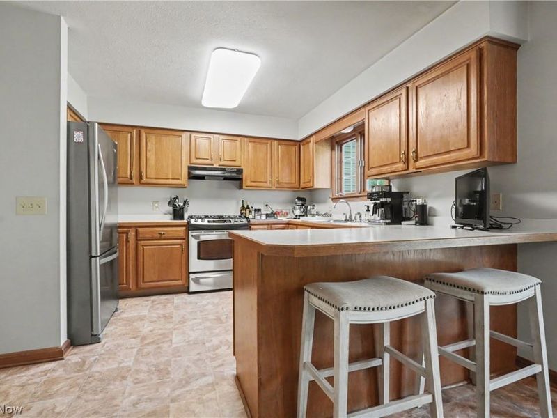 1031 Applegrove Street NW, North Canton, OH 44720 Photo 15