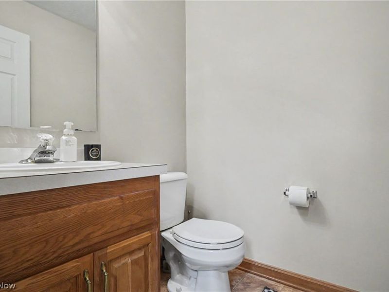 1031 Applegrove Street NW, North Canton, OH 44720 Photo 19