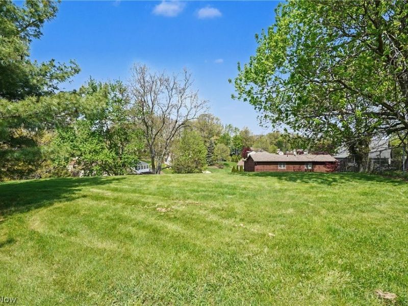 1031 Applegrove Street NW, North Canton, OH 44720 Photo 32