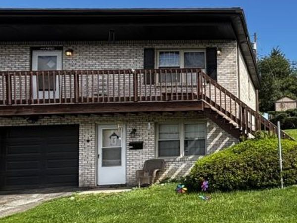 7579 Elaine Drive , Unit 7579, Irwin, PA 15642