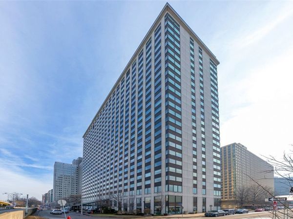 320 Fort Duquesne, Unit 8N, Pittsburgh, PA 15222