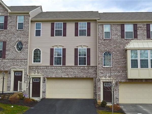 317 Maple Ridge Dr , Canonsburg, PA 15317