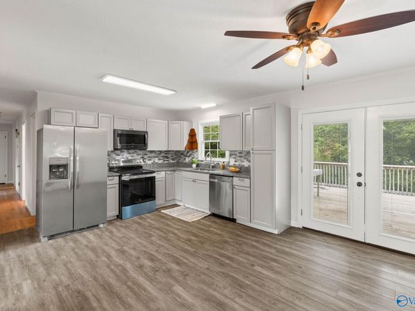 10008 Hickory Hill Lane, Huntsville, AL 35803
