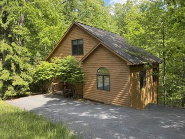 5100 TREVINO DR, MCGAHEYSVILLE, VA 22840