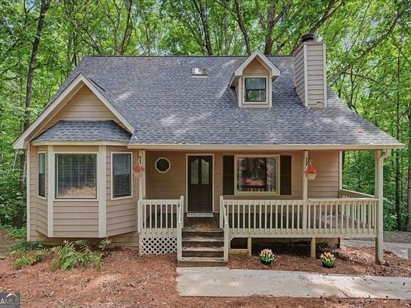 251 Paces Lakes Drive, Dallas, GA 30157