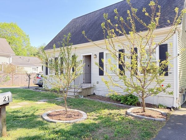 19 School St, Westborough, MA 01581