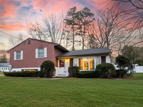 3 Mary Lyon Dr, South Hadley, MA 01075