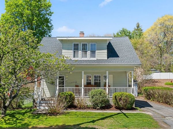 25 Ludlow St, Worcester, MA 01603
